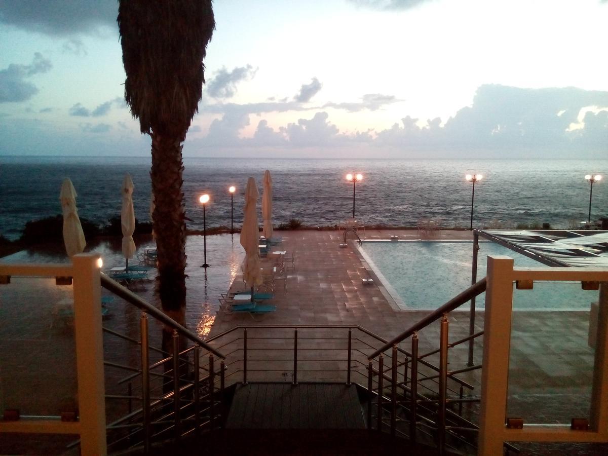 Hotel Limenari Filiatra Bagian luar foto